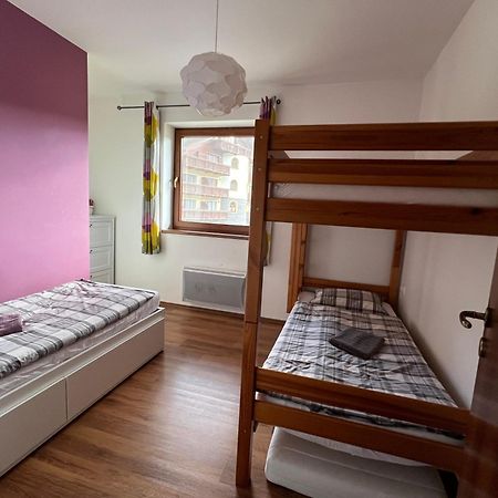 Family Apartment Tale Buitenkant foto