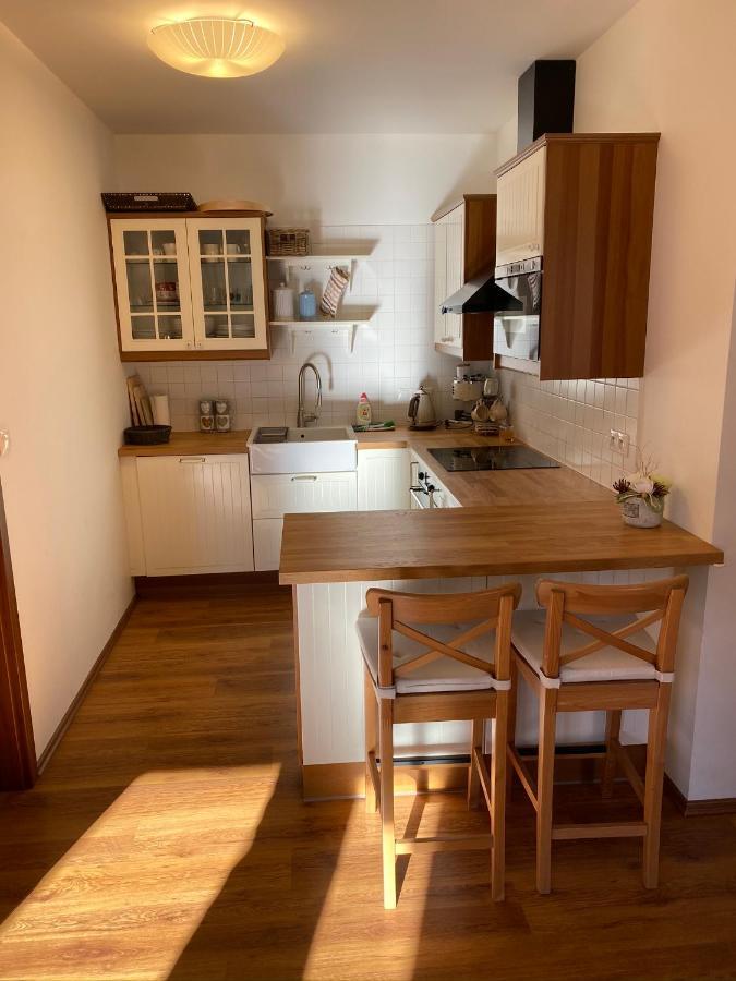 Family Apartment Tale Buitenkant foto
