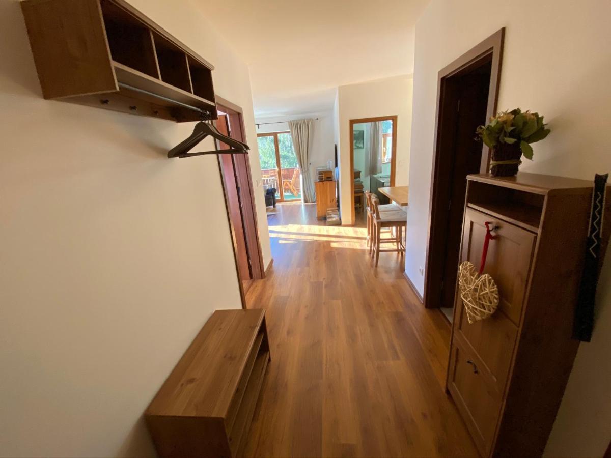 Family Apartment Tale Buitenkant foto